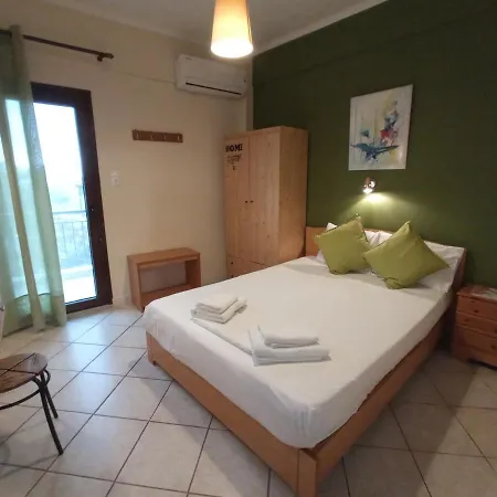 Marika House דירה סטאברוס