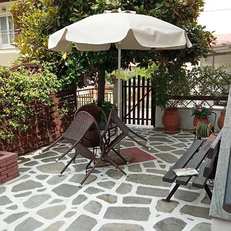 Marika House * סטאברוס