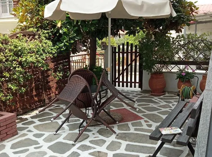 Marika House * 斯塔夫罗斯