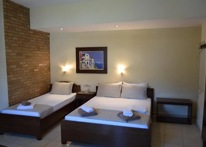 Marika House * 斯塔夫罗斯